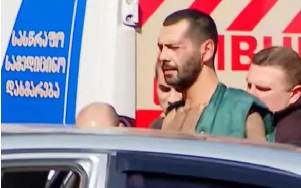 Что заявляет МВД об инциденте в отеле Holiday Inn - «В одном из номеров закрылся человек, который угрожал персоналу отеля убийством»