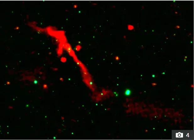 В отдаленной галактике «пробудилась» огромная черная дыра  - что это значит?