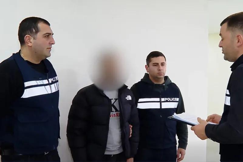 Задержан мужчина, который в соцсети отправил интимное видео девочкам младше 14 лет и требовал от них аналогичного – МВД публикует детали