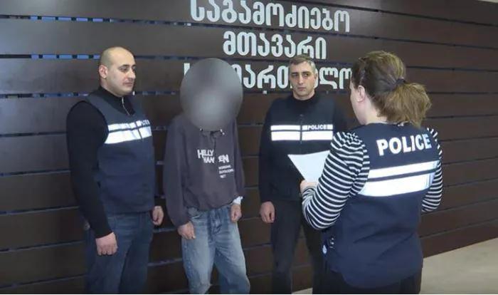 В Тбилиси 55-летний мужчина убил мать и брата - что об этом известно