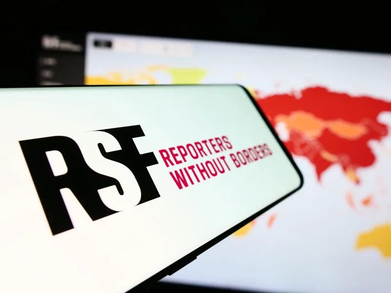 Согласно Индексу свободы медиа «Репортеров без границ» за 2026 год, за последний год Грузия в рейтинге опустилась на 21 позицию и занимает 135-е место в мире