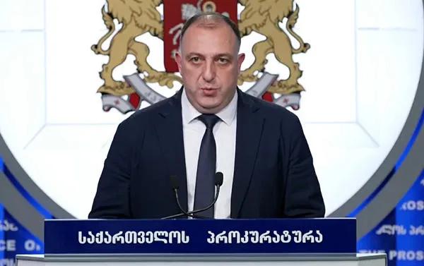 По факту применения насилия в отношении Левана Хабеишвили, Гурама Рогава и Звиада Маисашвили прокуратура Грузии задержала 5 человек, в том числе 3 бывших и одного действующего бойца спецназа