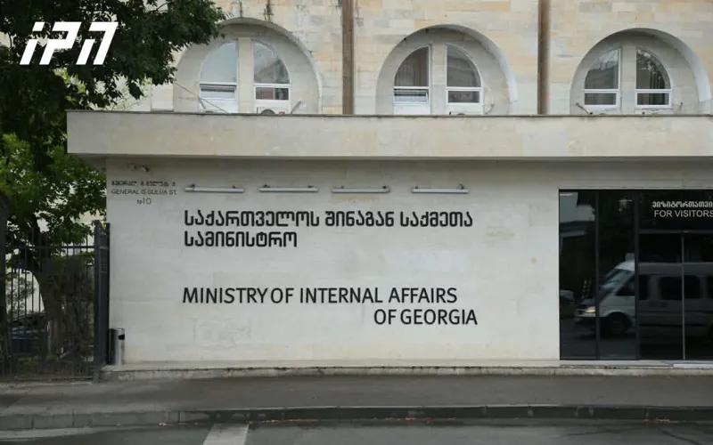 По заявлению МВД Грузии, информация о том, что в течение последних суток через ТПП «Ларс» госграницу Грузии пересекло около 20 000 граждан Грузии не является действительностью