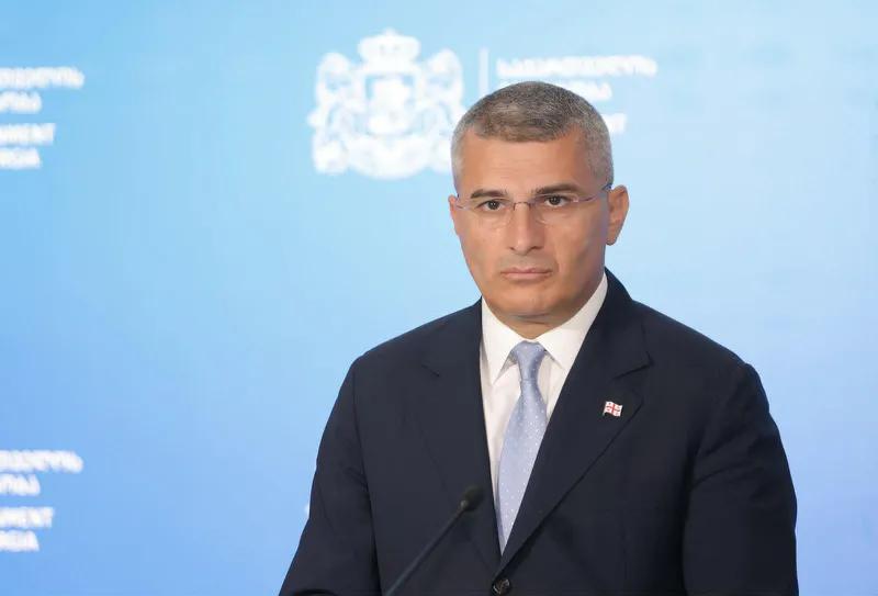 Мамука Мдинарадзе покидает должность и уходит из политики