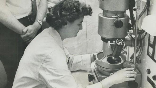 Женщина, которая 55 лет назад впервые обнаружила коронавирус у человека