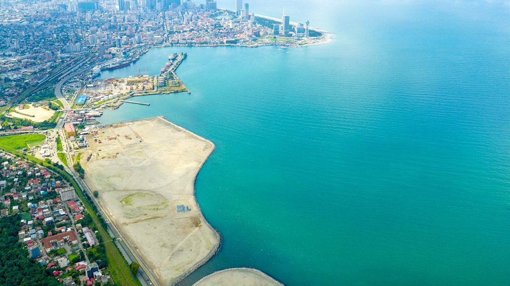 26 гектаров земли проекта "Амбассадори Айленд" были приняты в эксплуатацию