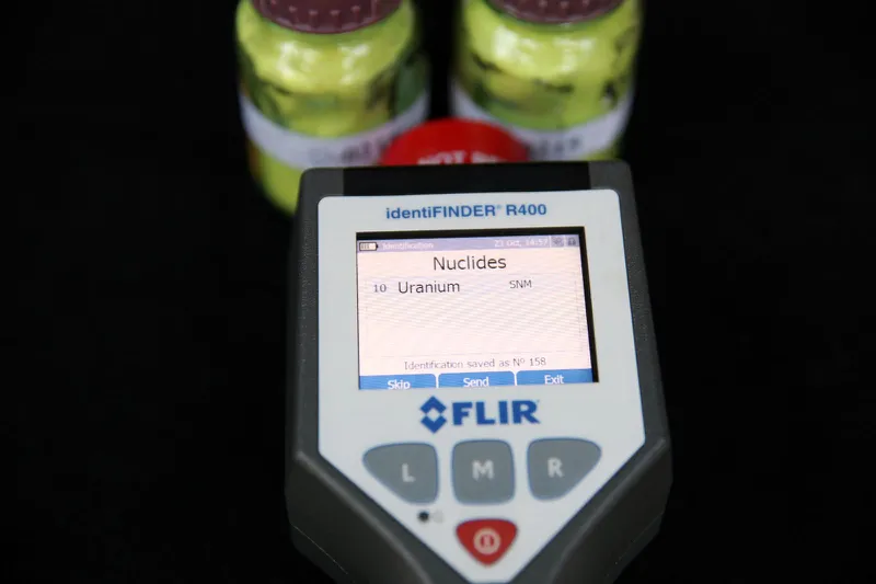 СГБ задержала 3 граждан Китая при попытке незаконного приобретения 2 килограммов ядерного материала - урана